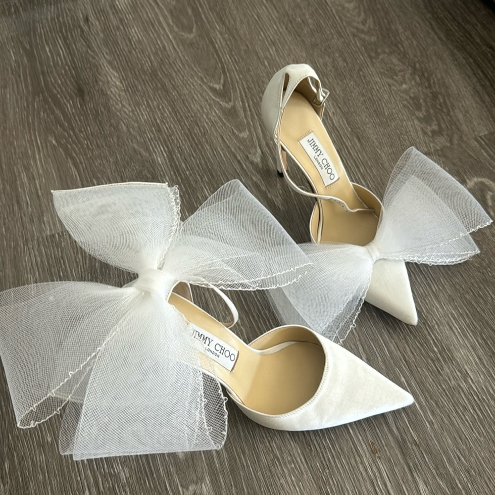 Jimmy Choo size 8 heel